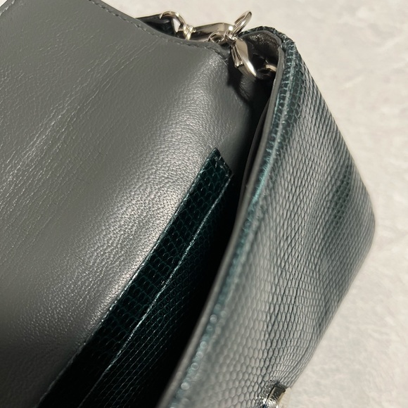 Small Wallet on a Chain - Picture 3 of 7